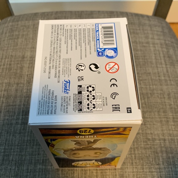 Disney Marvel Eternals - Thena Funko Pop 729 - Picture 6 of 7